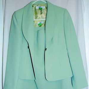 Tahari Sea Green 3 Piece Woman Dress Suit
